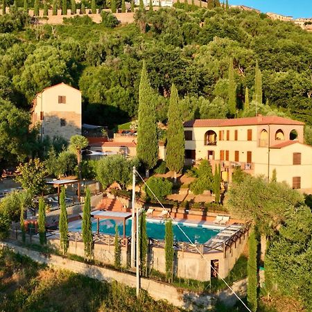 Madonna Del Poggio Cav Aparthotel Scarlino Buitenkant foto