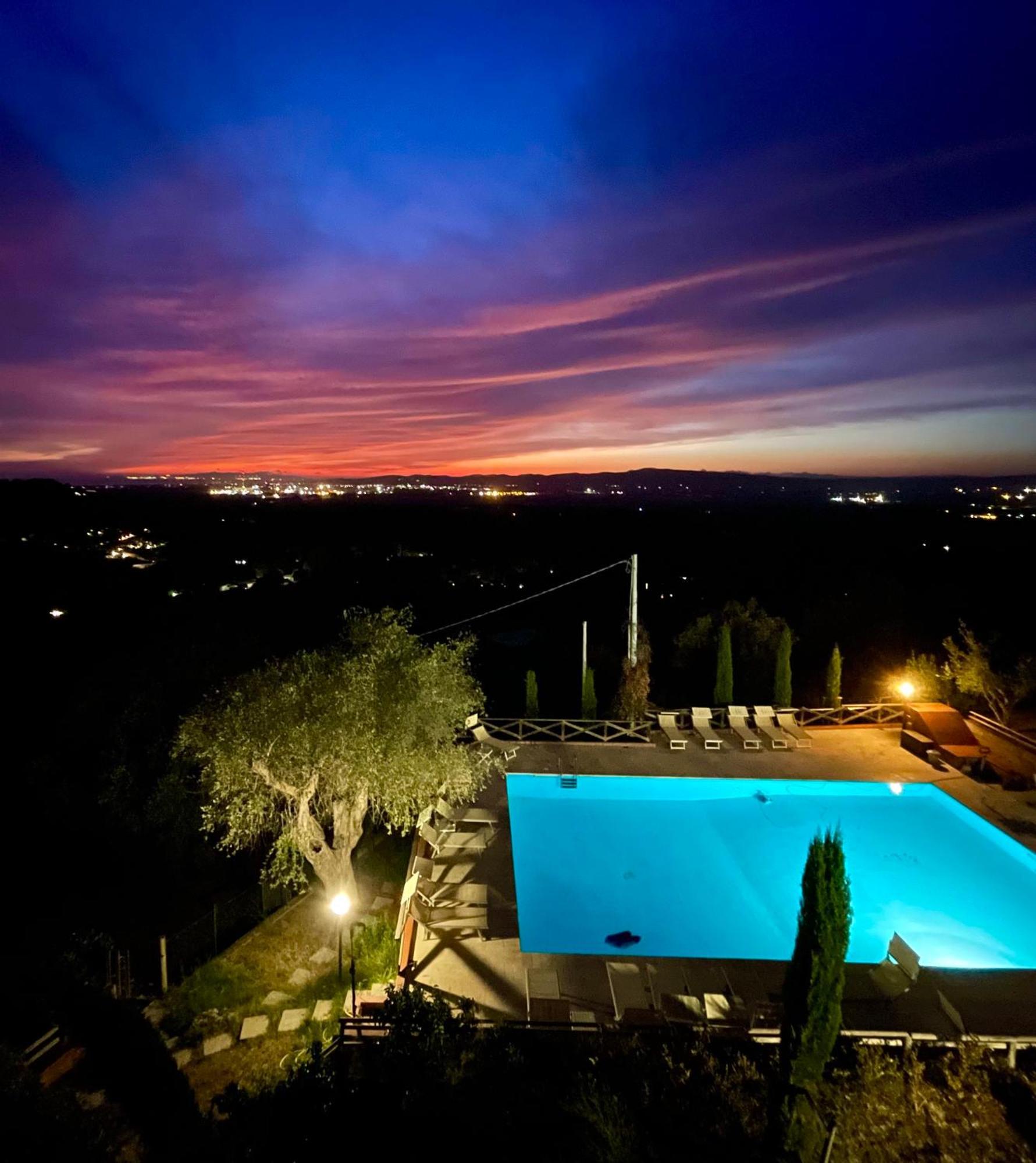 Madonna Del Poggio Cav Aparthotel Scarlino Buitenkant foto