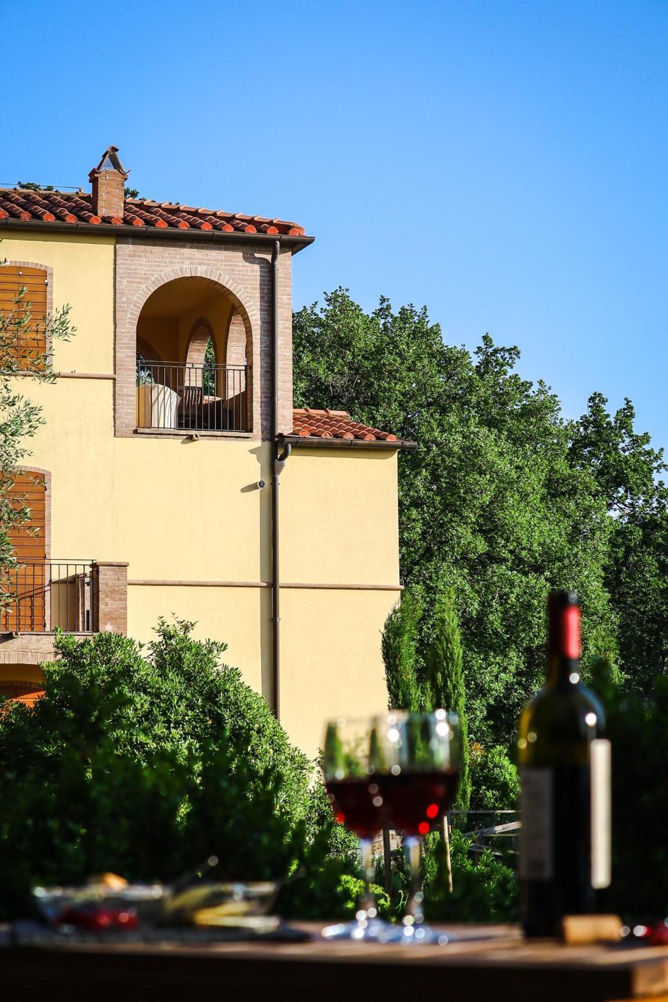 Madonna Del Poggio Cav Aparthotel Scarlino Buitenkant foto