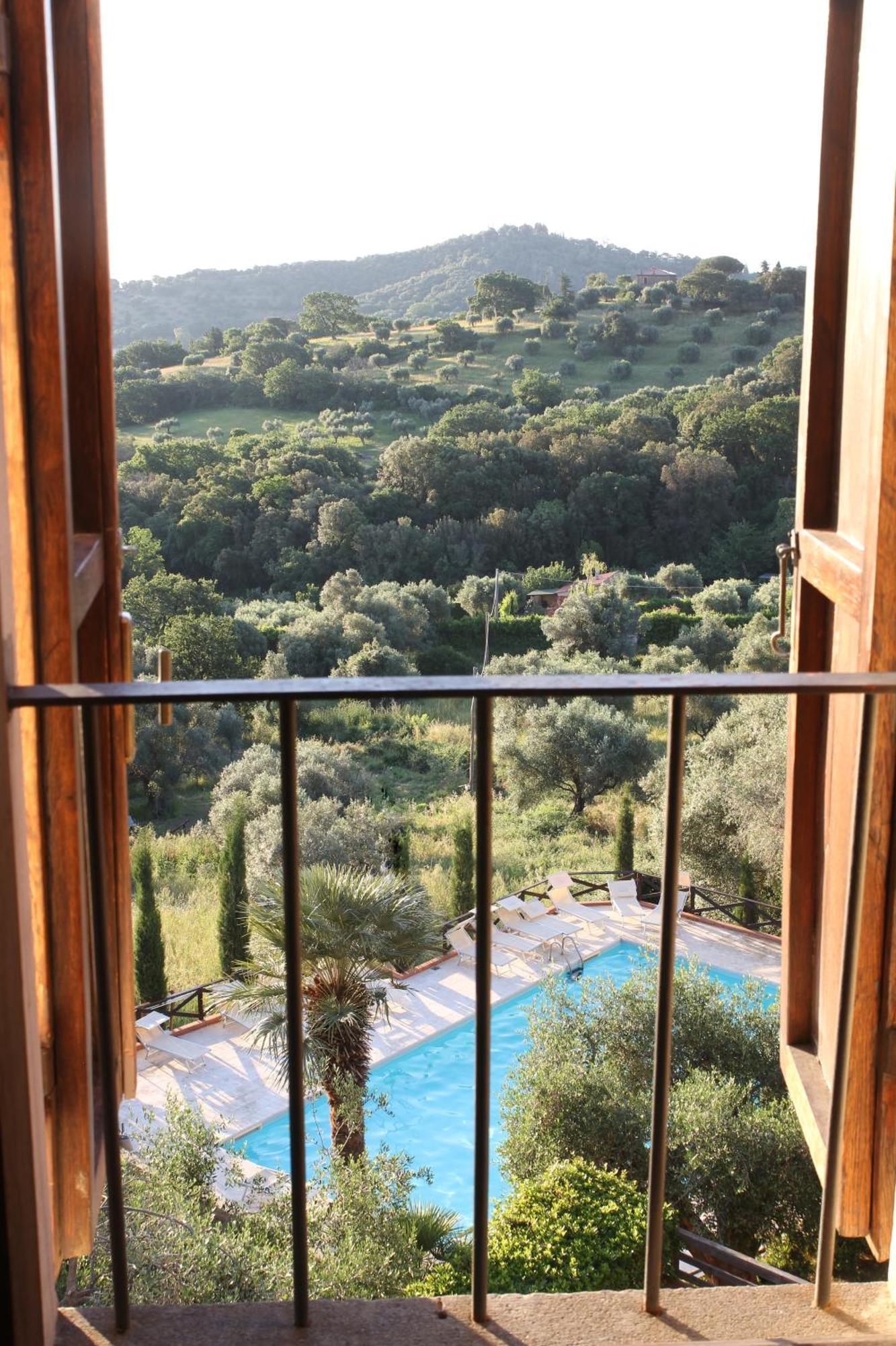 Madonna Del Poggio Cav Aparthotel Scarlino Buitenkant foto