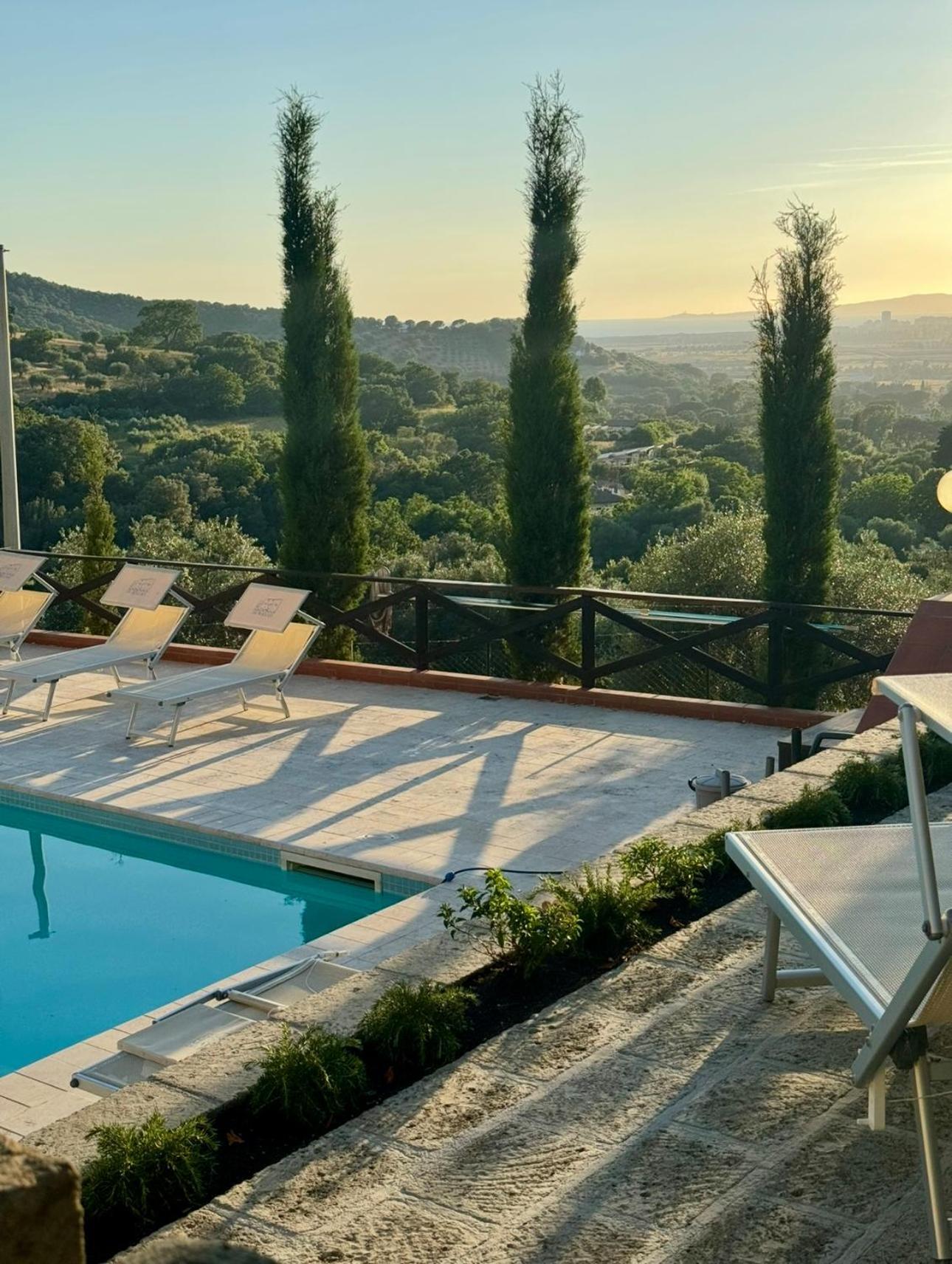 Madonna Del Poggio Cav Aparthotel Scarlino Buitenkant foto