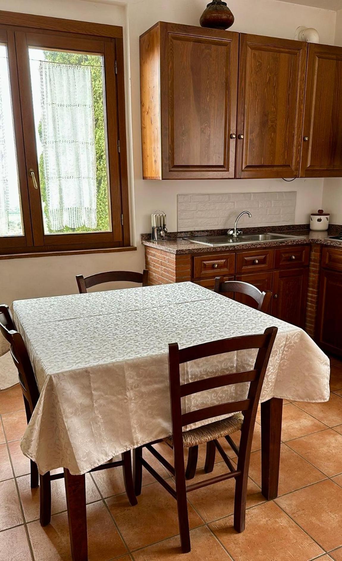 Madonna Del Poggio Cav Aparthotel Scarlino Buitenkant foto